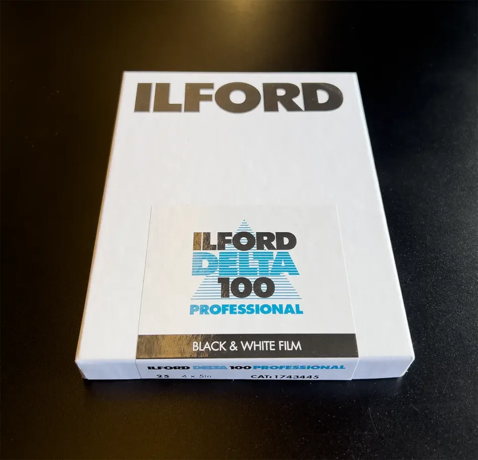 4×5判のILFORD DELTA 100