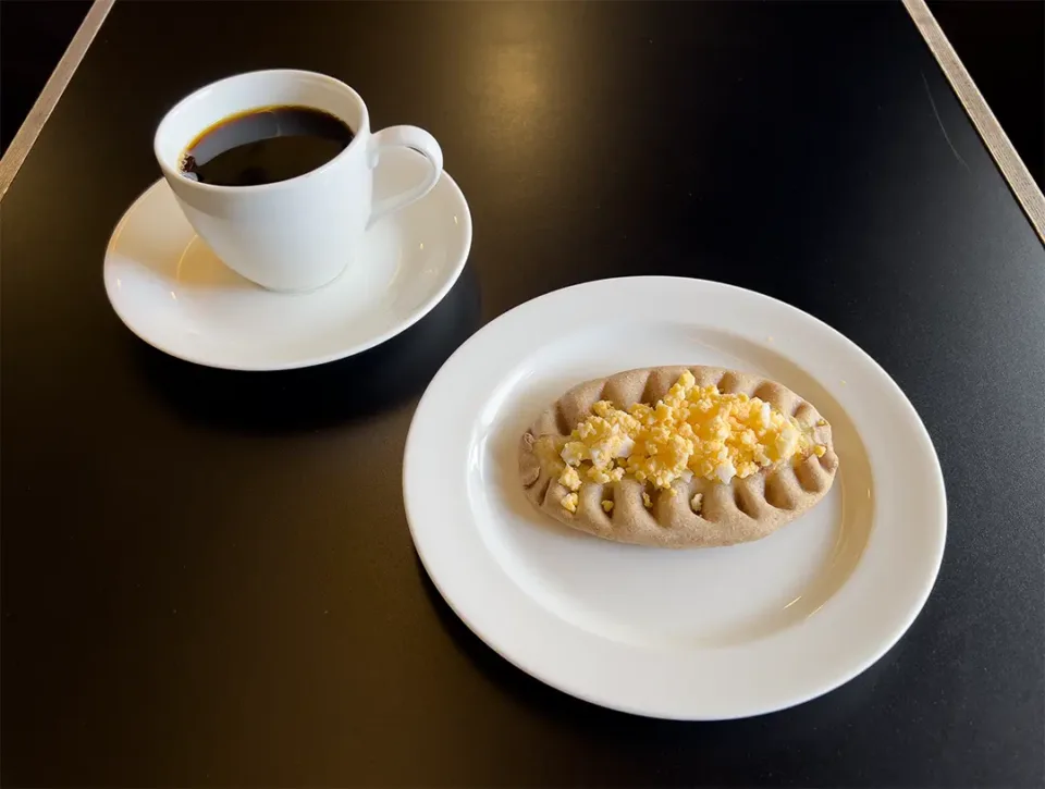 フレンチローストのブレンドとカリャラン・ピーラッカ