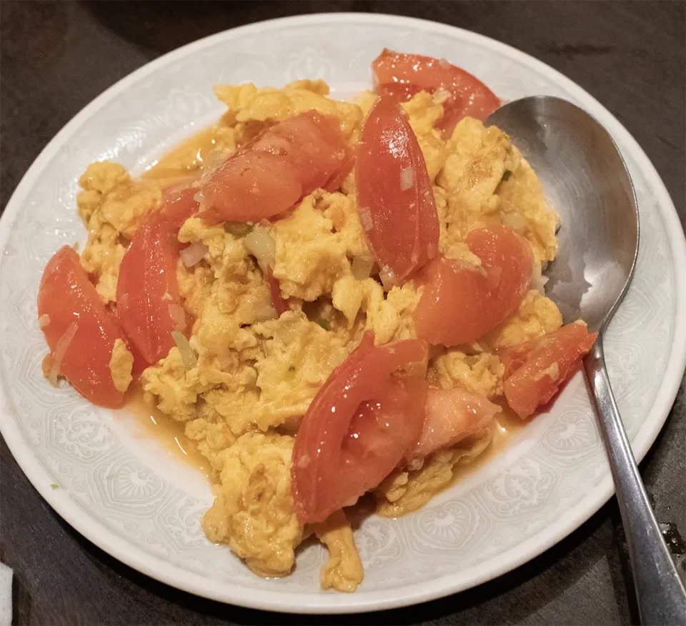 玉子とトマト炒め