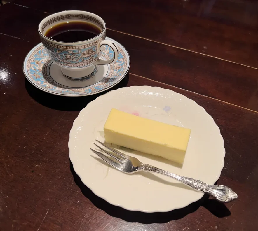 ケニアAAとチーズケーキ