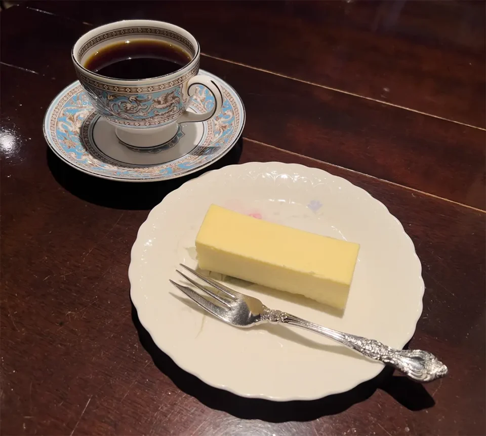 ケニアAAとチーズケーキ