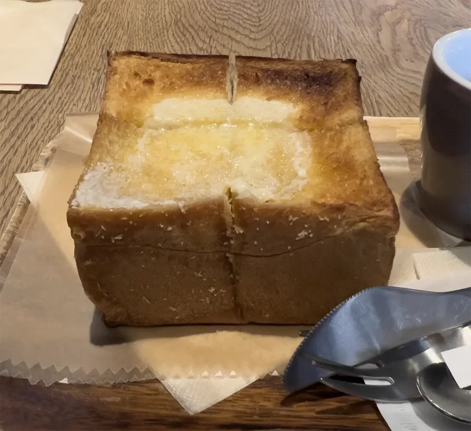 厚切り黒糖トースト