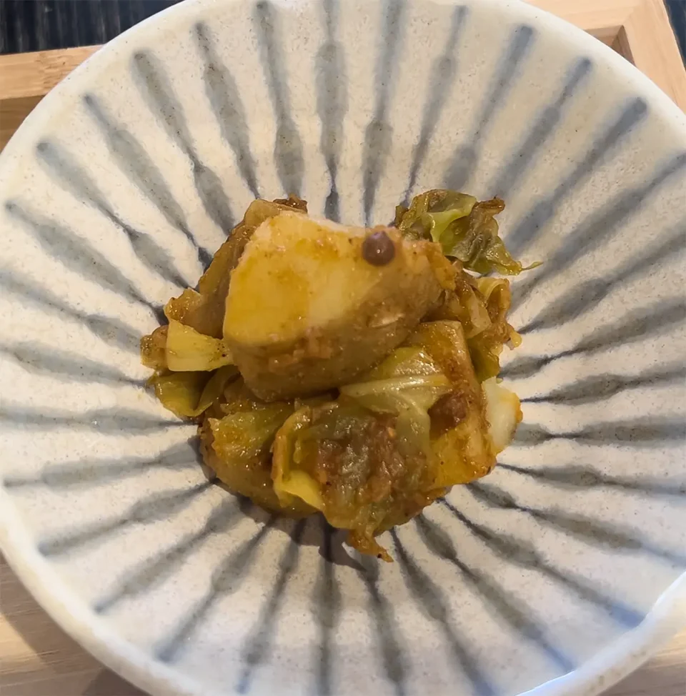 じゃが芋とキャベツのカレー炒め