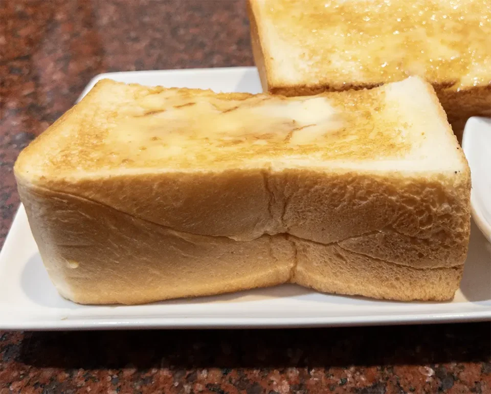 厚切りトースト