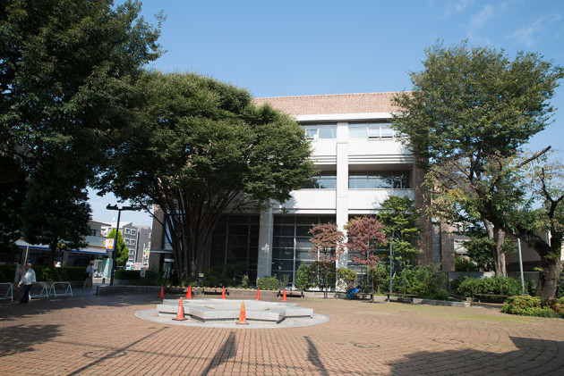 武蔵野市立中央図書館